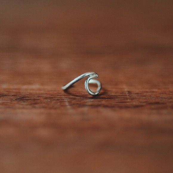 “Surf’s Up” Ocean Wave Boho No-Pierce Ear Cuff - Picture 2 of 8